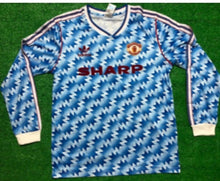Load image into Gallery viewer, MANCHESTER UNITED RETRO FULL SLEEVES
